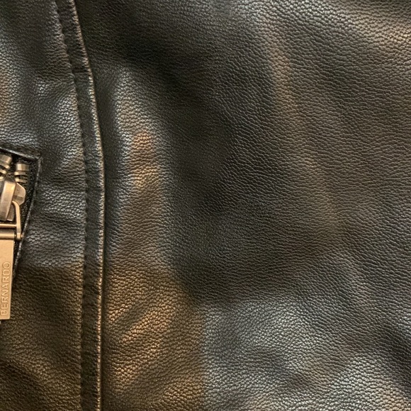 Bernardo vegan leather jacket 7/8 - Picture 8 of 15